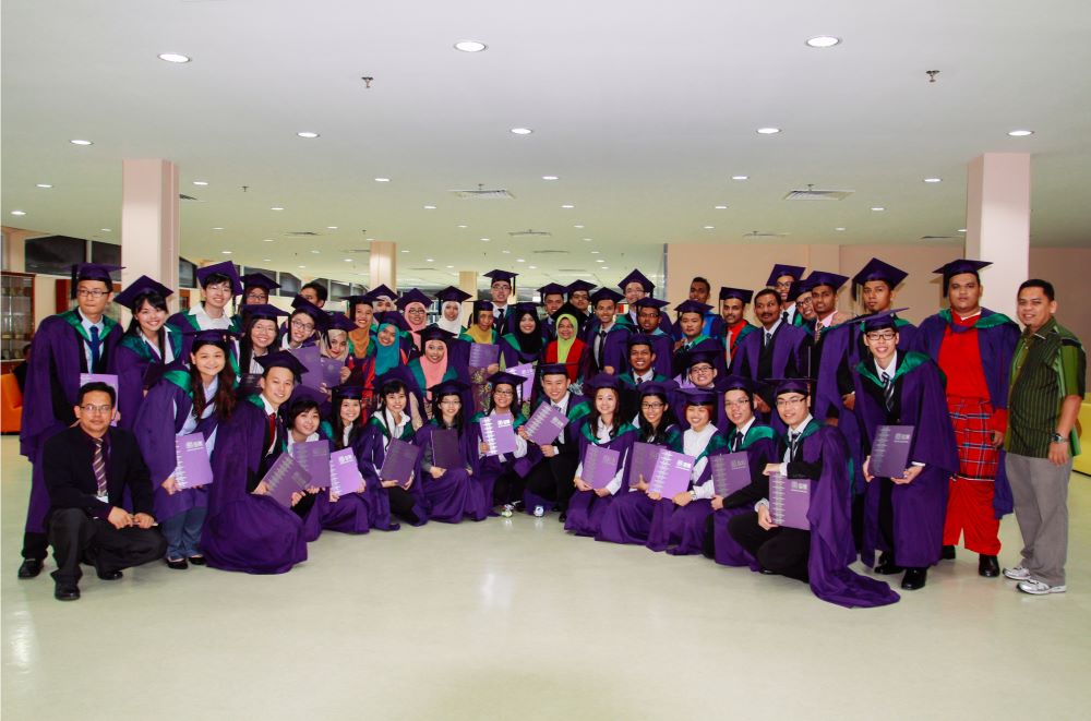 Alumni Photo - USM SCHOOL OF CHEMICAL ENGINEERING