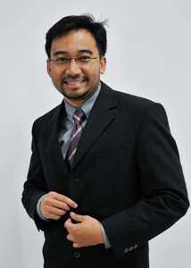 ASSOCIATE PROFESSOR DR. MOHAMAD HEKARL UZIR